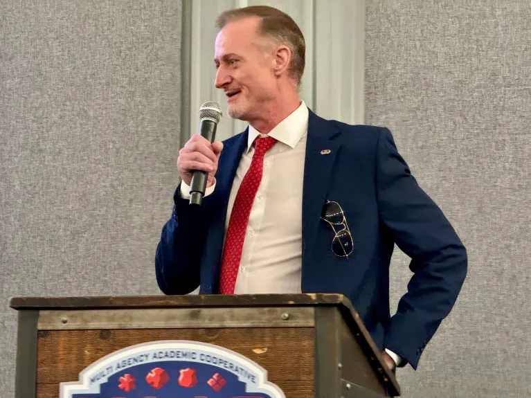 Bill Hanna was honored as outstanding public servant of the year by the MAAC Foundation at Thursday’s second annual awards dinner.

Former Valparaiso Fire Chief Phil Griffith was named as volunteer of the year, the first time the award was given.